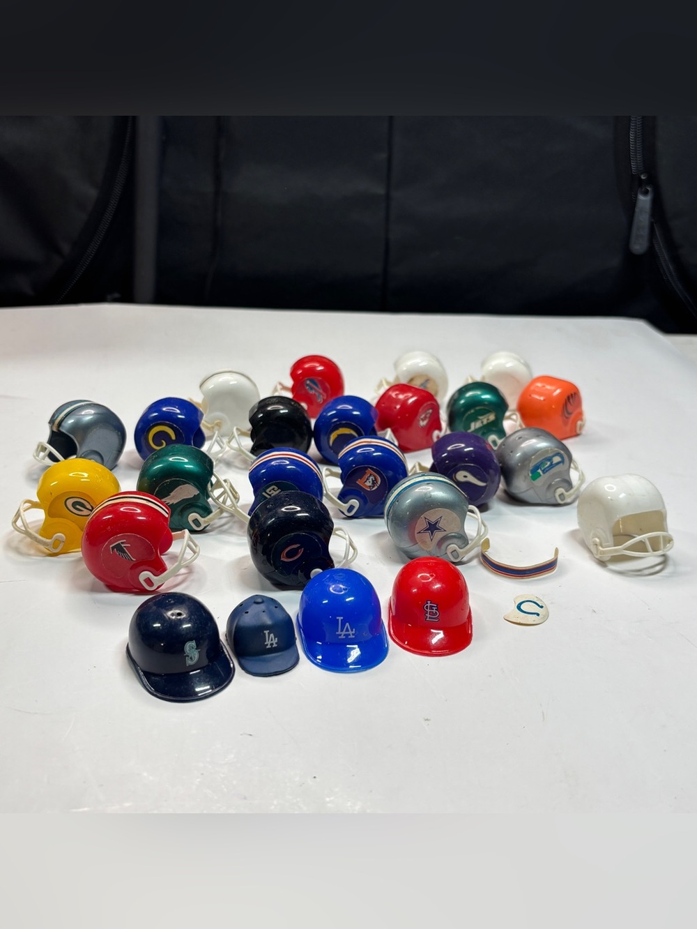 Vtg LOT OF 21 MINI NFL FOOTBALL HELMETS Kansas City Chiefs Mini Baseball